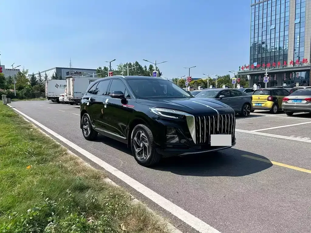 Hongqi HS3 — фото 3