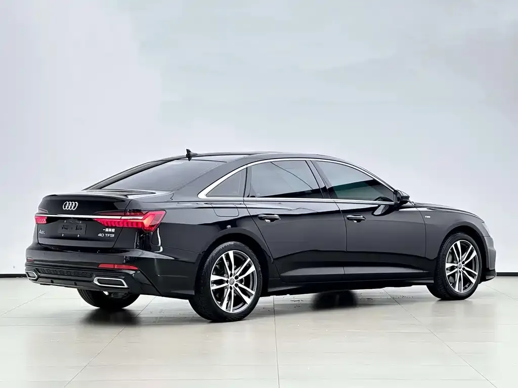 Audi A6L — фото 2