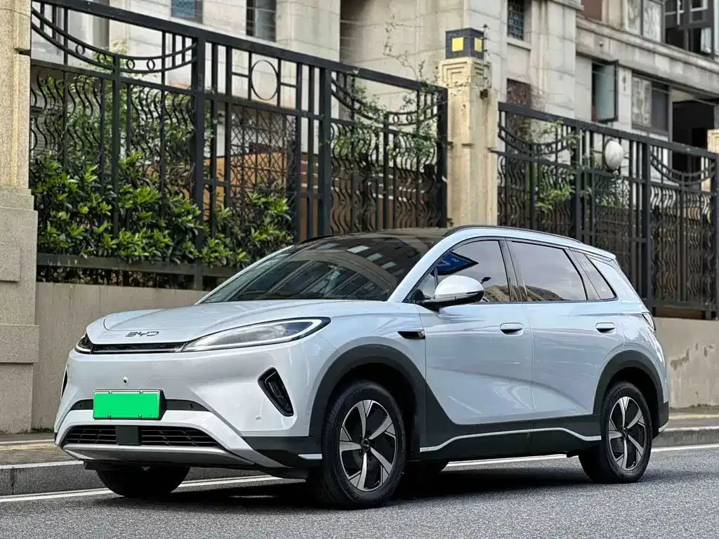 BYD Sealion 05 EV — фото 1