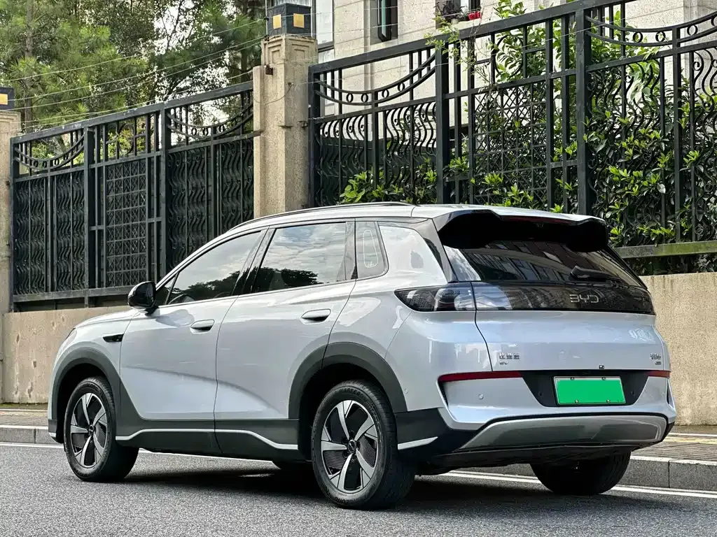 BYD Sealion 05 EV — фото 10