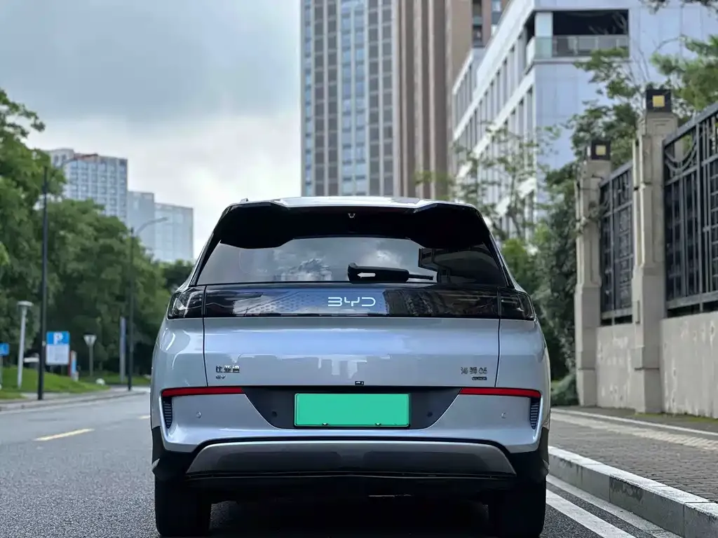 BYD Sealion 05 EV — фото 2