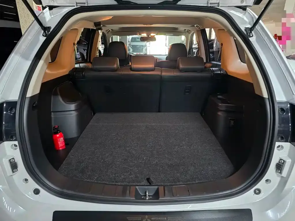 Mitsubishi Outlander — фото 2