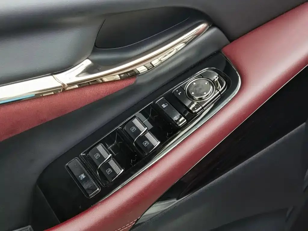 GAC Motor Trumpchi M8 — фото 9