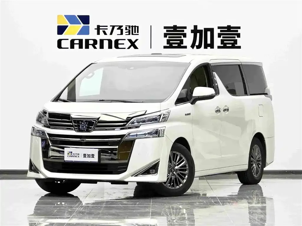 Toyota Vellfire — фото 1