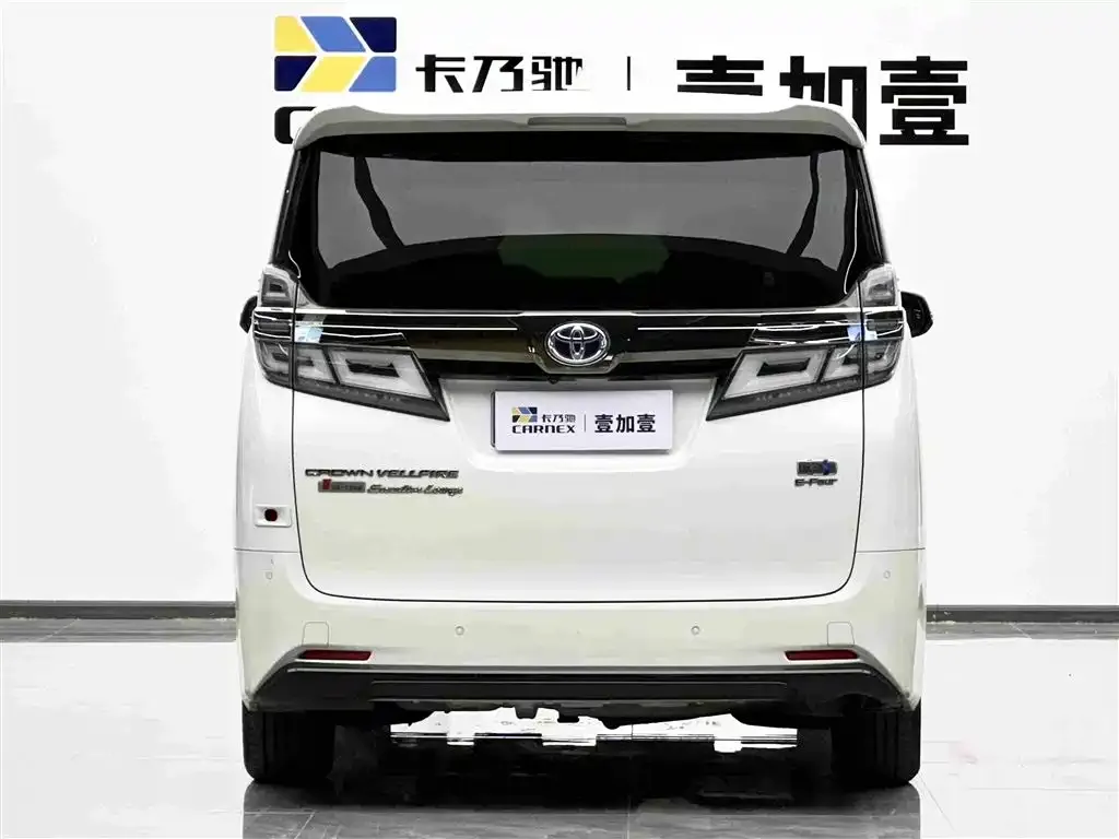 Toyota Vellfire — фото 3