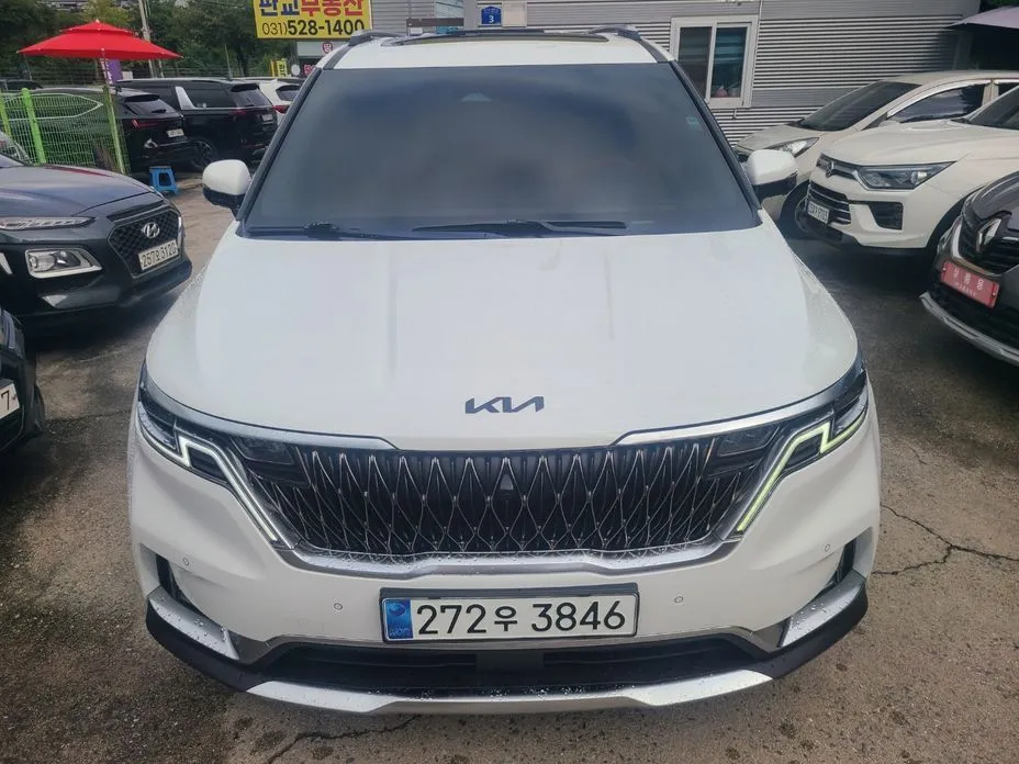 Kia Carnival — фото 1