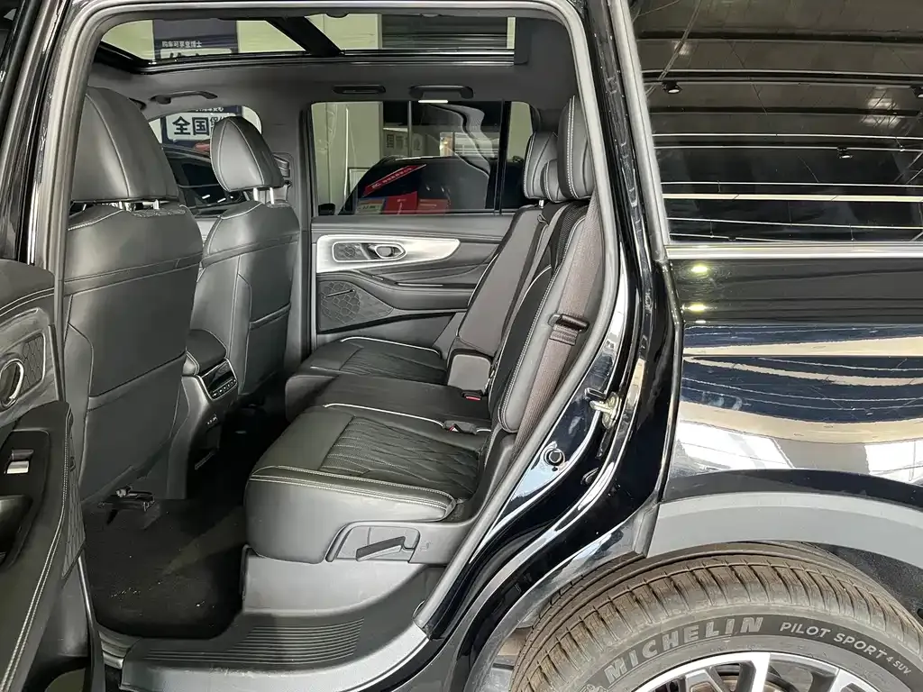 GAC Motor Trumpchi GS8 — фото 8