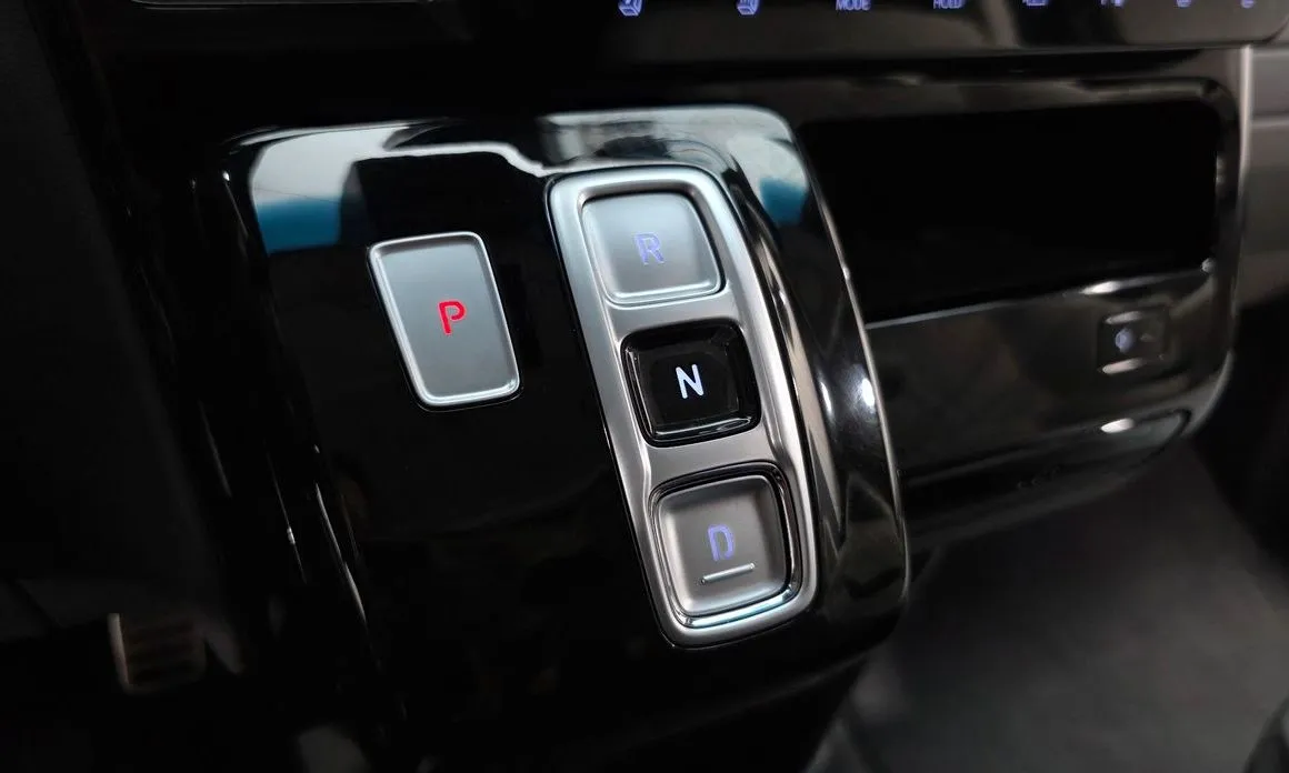 Hyundai Staria — фото 3