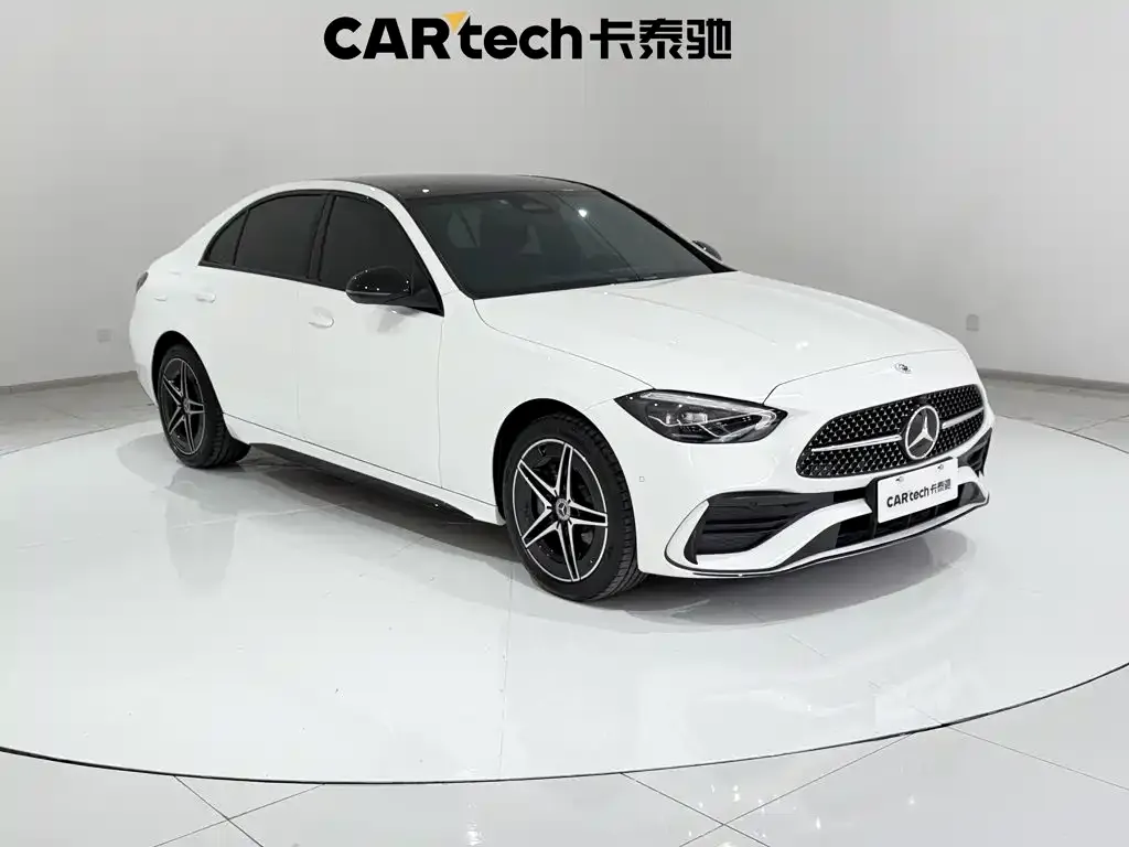 Mercedes-Benz C-Class — фото 1