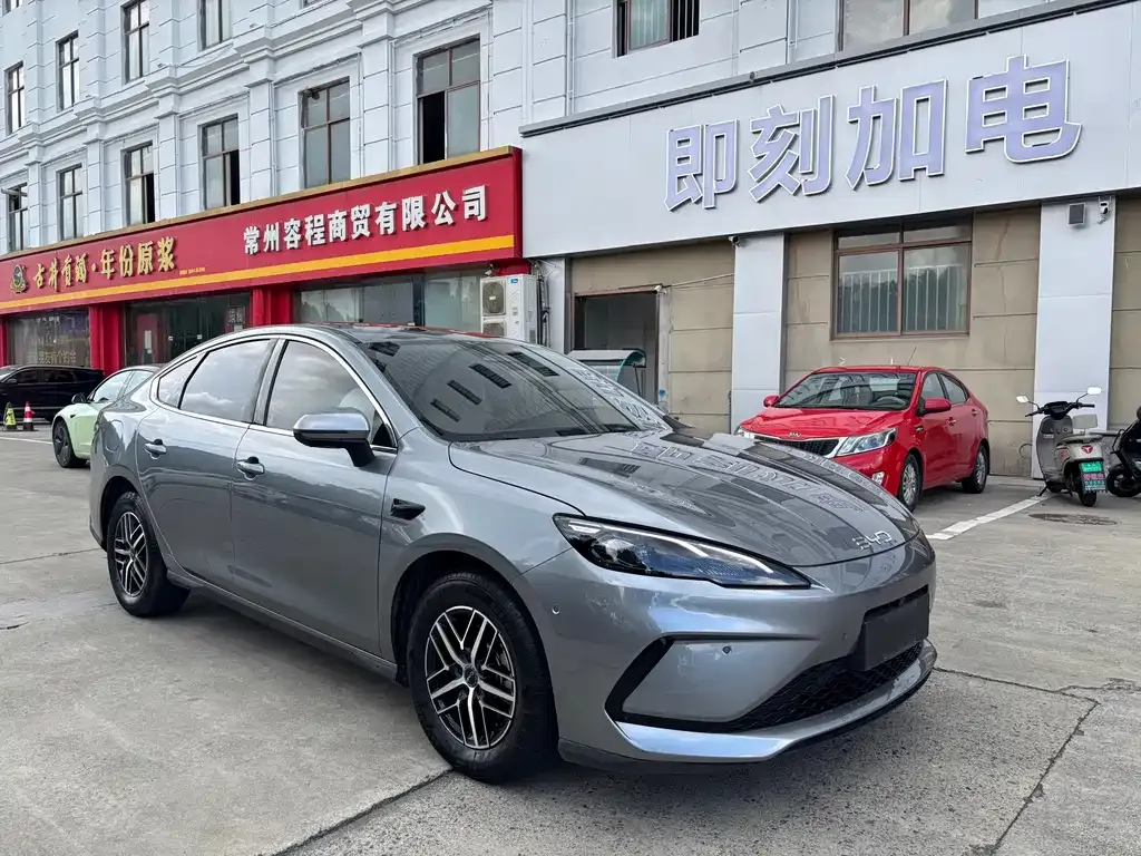 BYD Seal 05 DM-i — фото 9