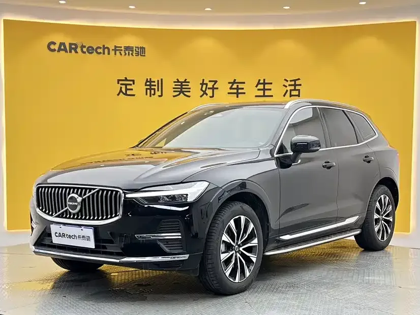 Volvo XC60 — фото 1