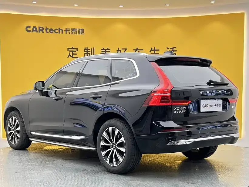 Volvo XC60 — фото 4