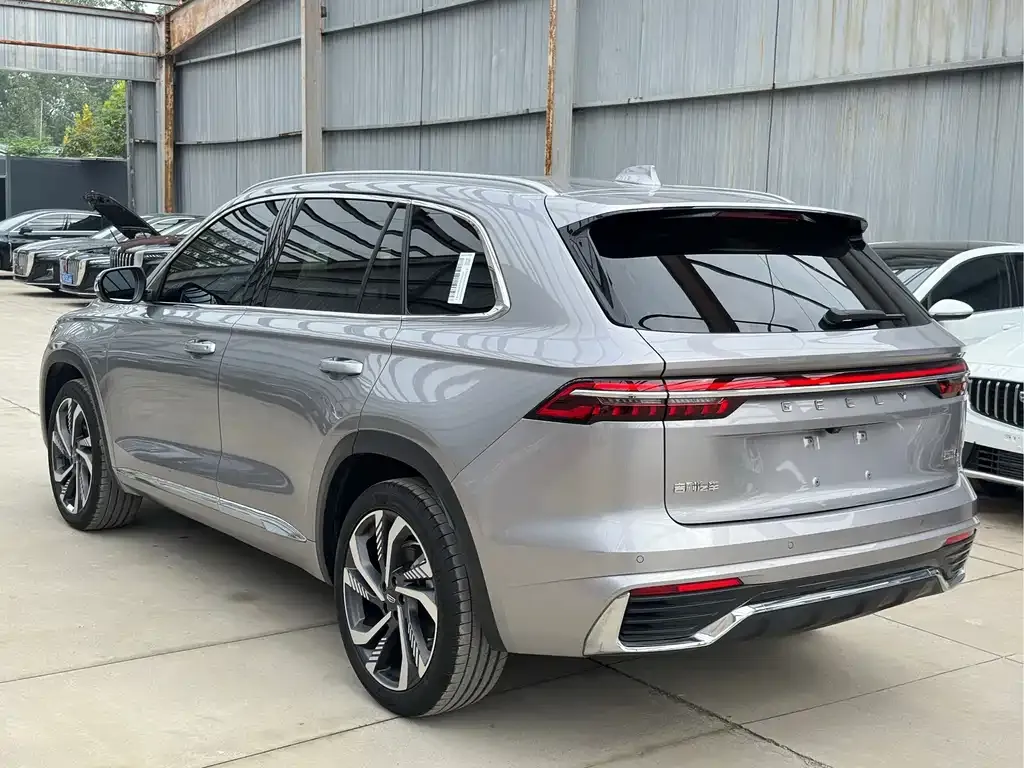 Geely Xingyue L — фото 4