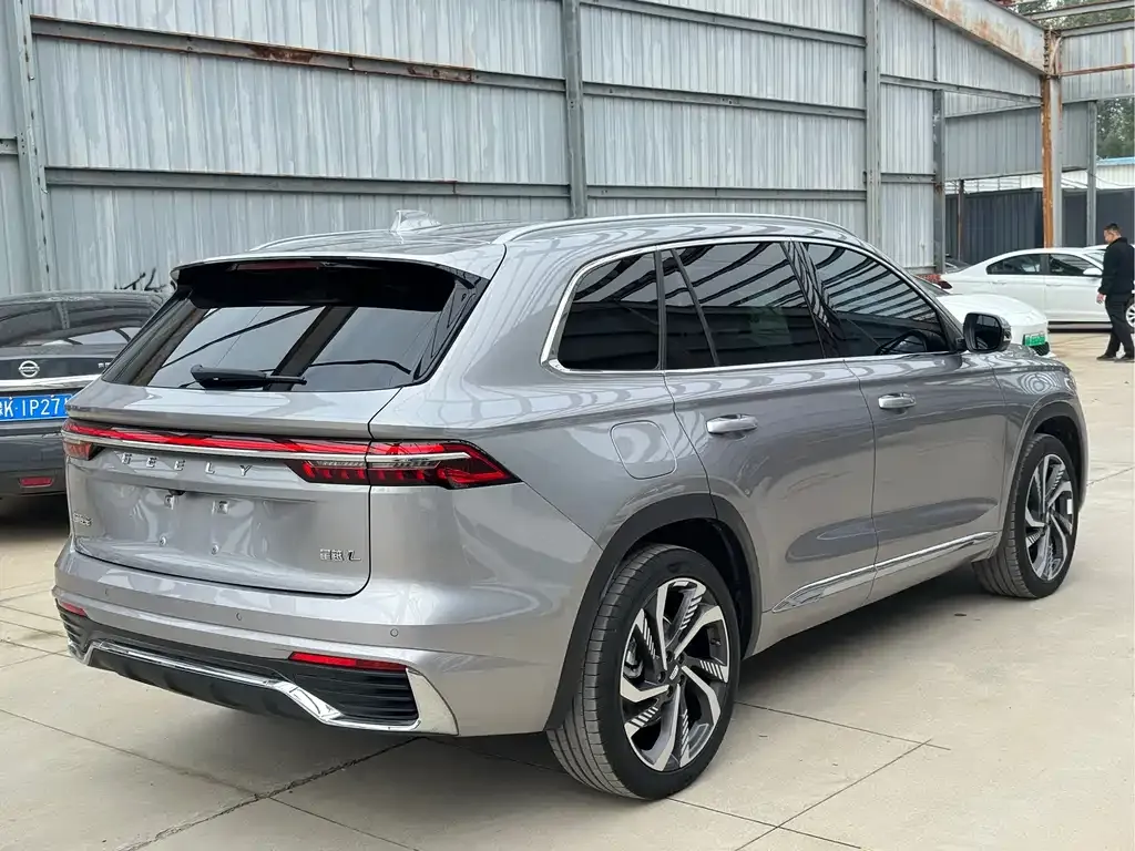 Geely Xingyue L — фото 3