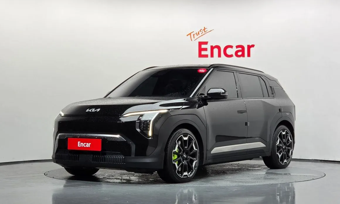 Kia EV3 — фото 1