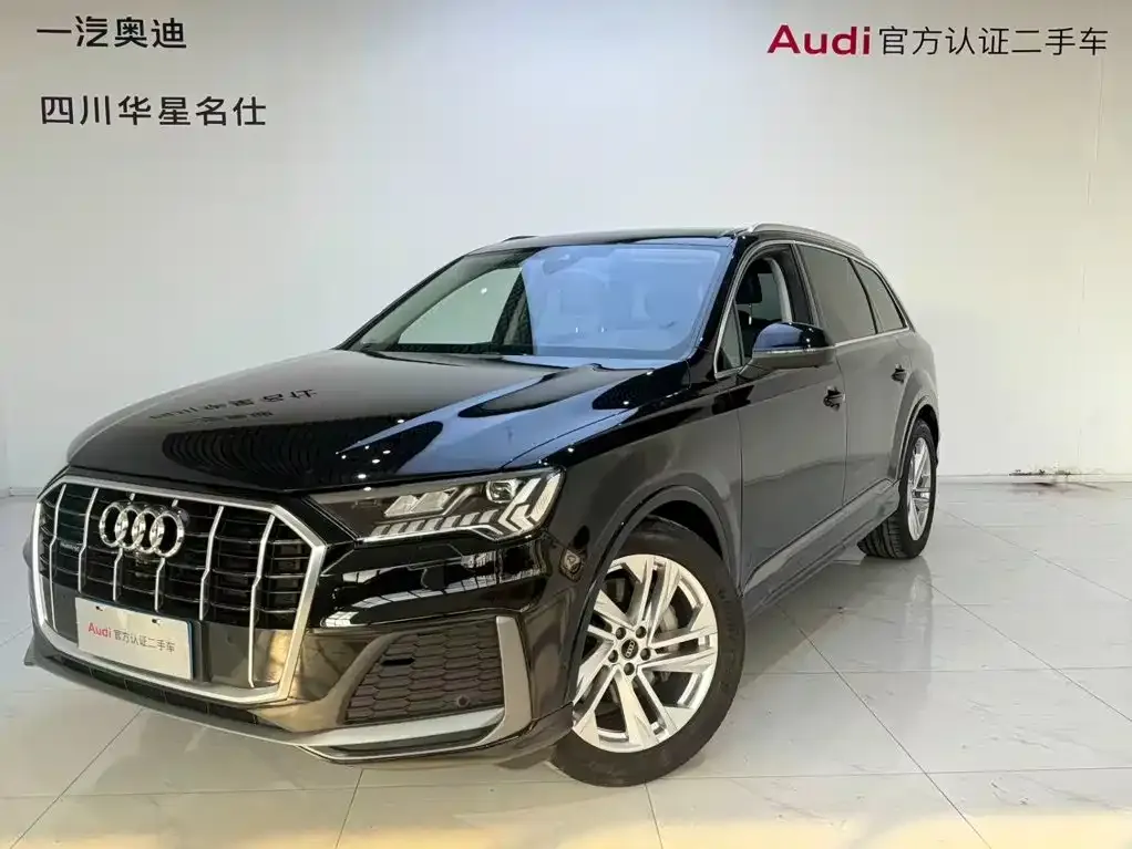 Audi Q7 — фото 1
