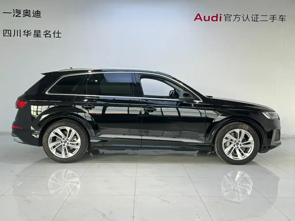 Audi Q7 — фото 8