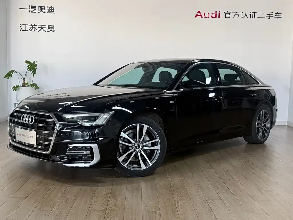 Audi A6L — фото 1