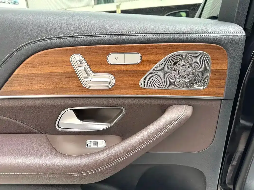 Mercedes-Benz GLS — фото 2