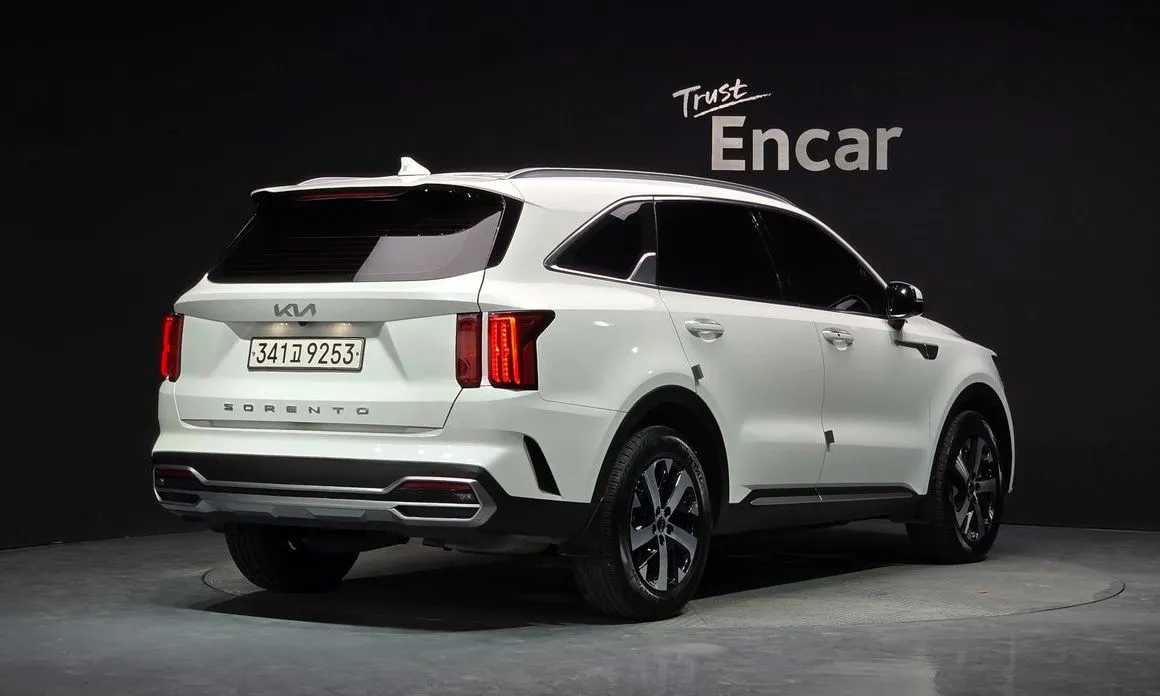 Kia Sorento — фото 4