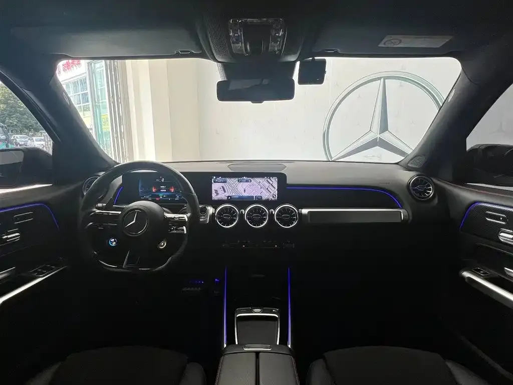 Mercedes-Benz GLB AMG — фото 7