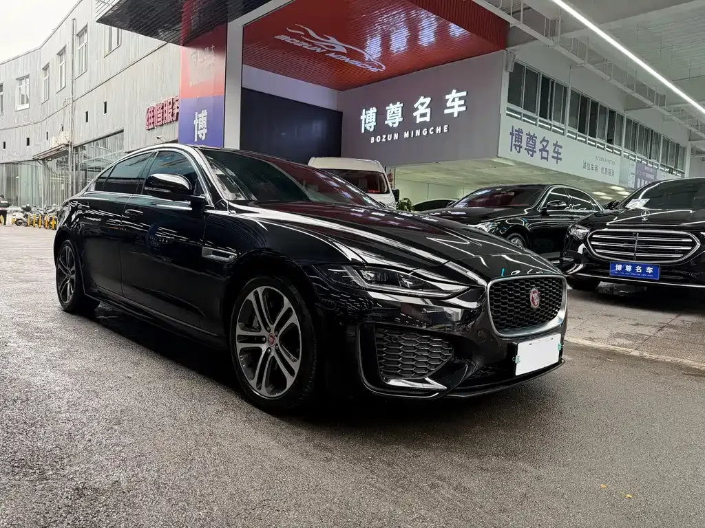 Jaguar XEL — фото 10
