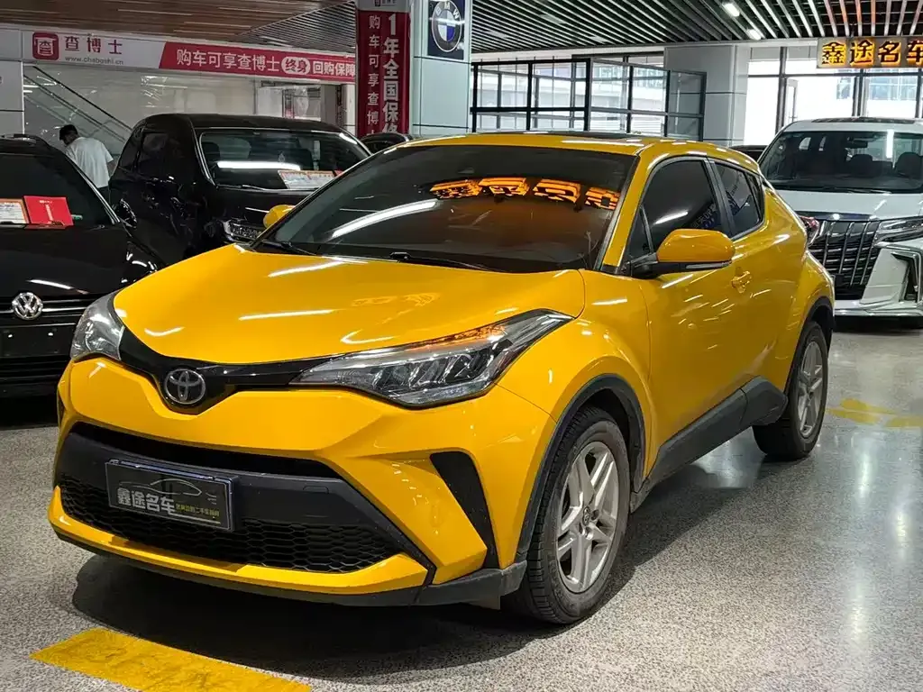 Toyota C-HR — фото 1