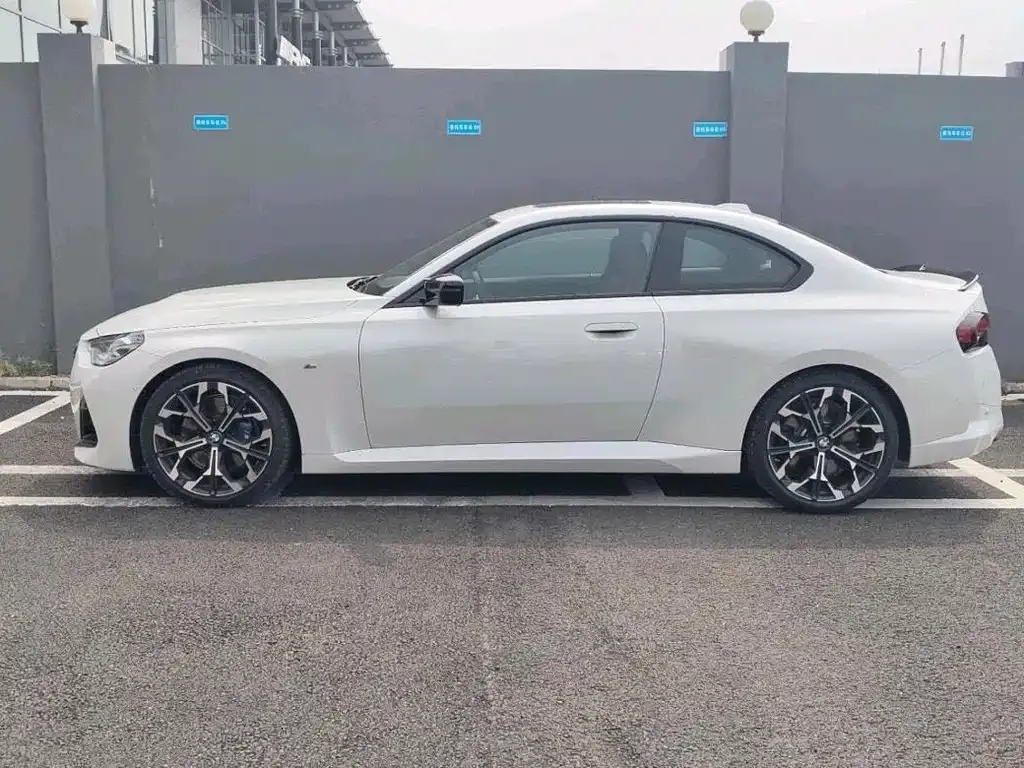 BMW M240i — фото 9