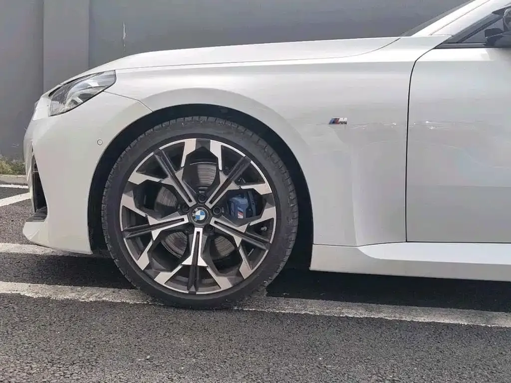 BMW M240i — фото 4