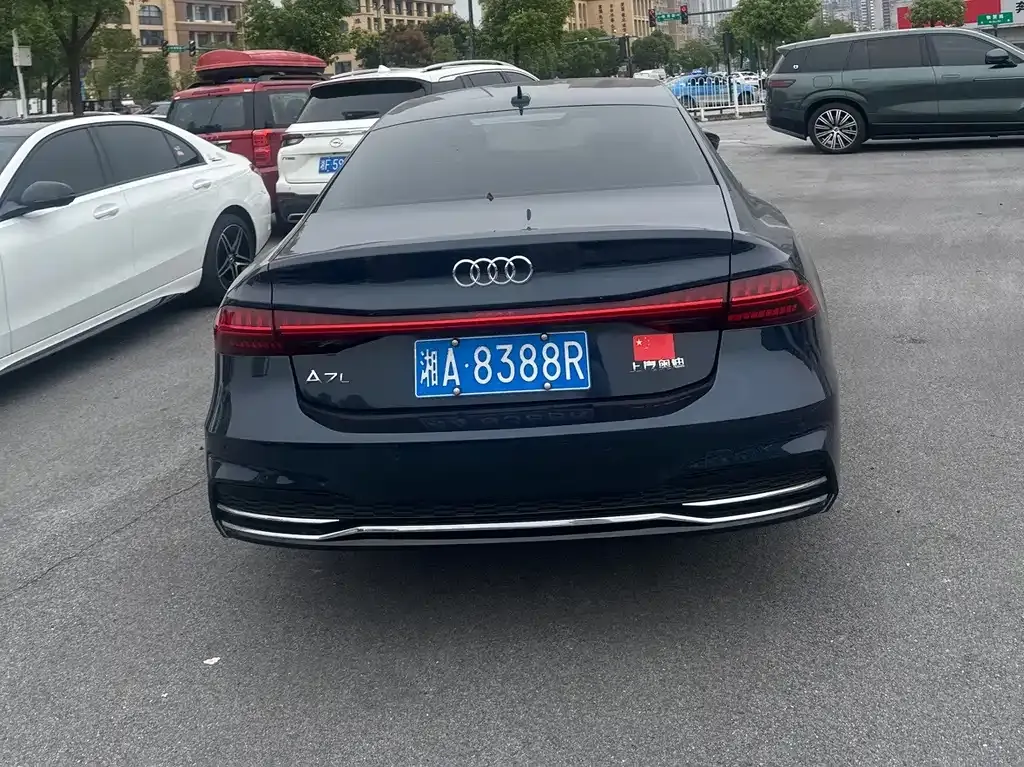 Audi A7L — фото 3