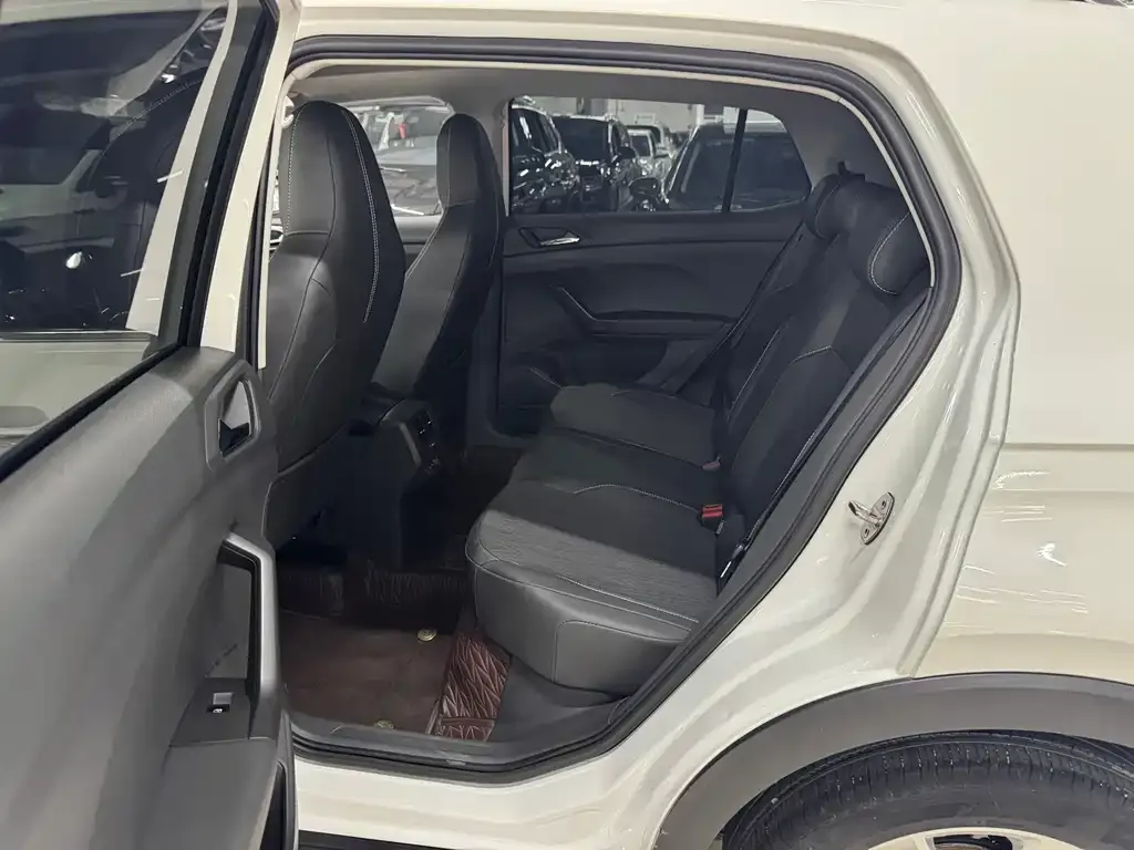 Volkswagen T-Cross — фото 2