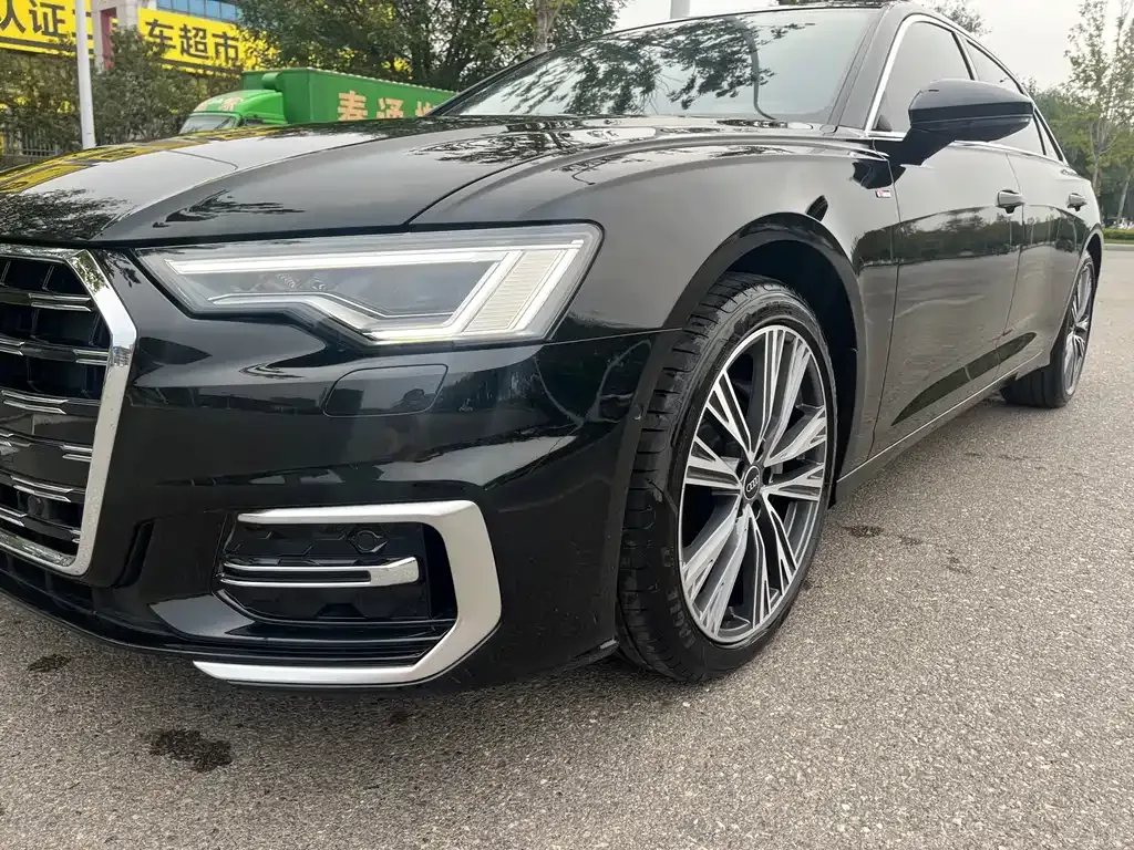 Audi A6L — фото 5