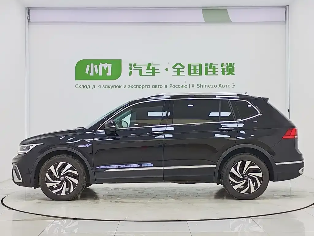Volkswagen Tiguan L — фото 5