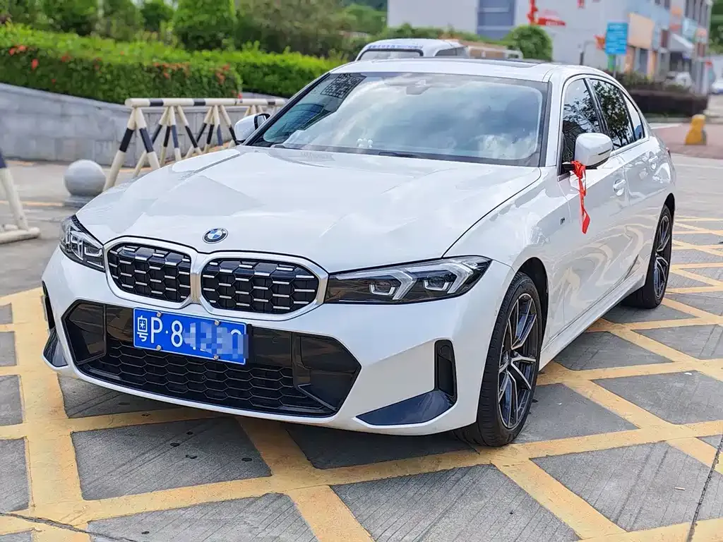 BMW 3 Series — фото 1