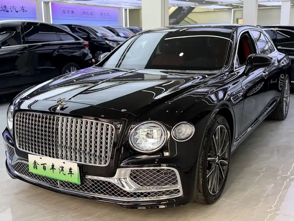 Bentley Flying Spur PHEV — фото 1