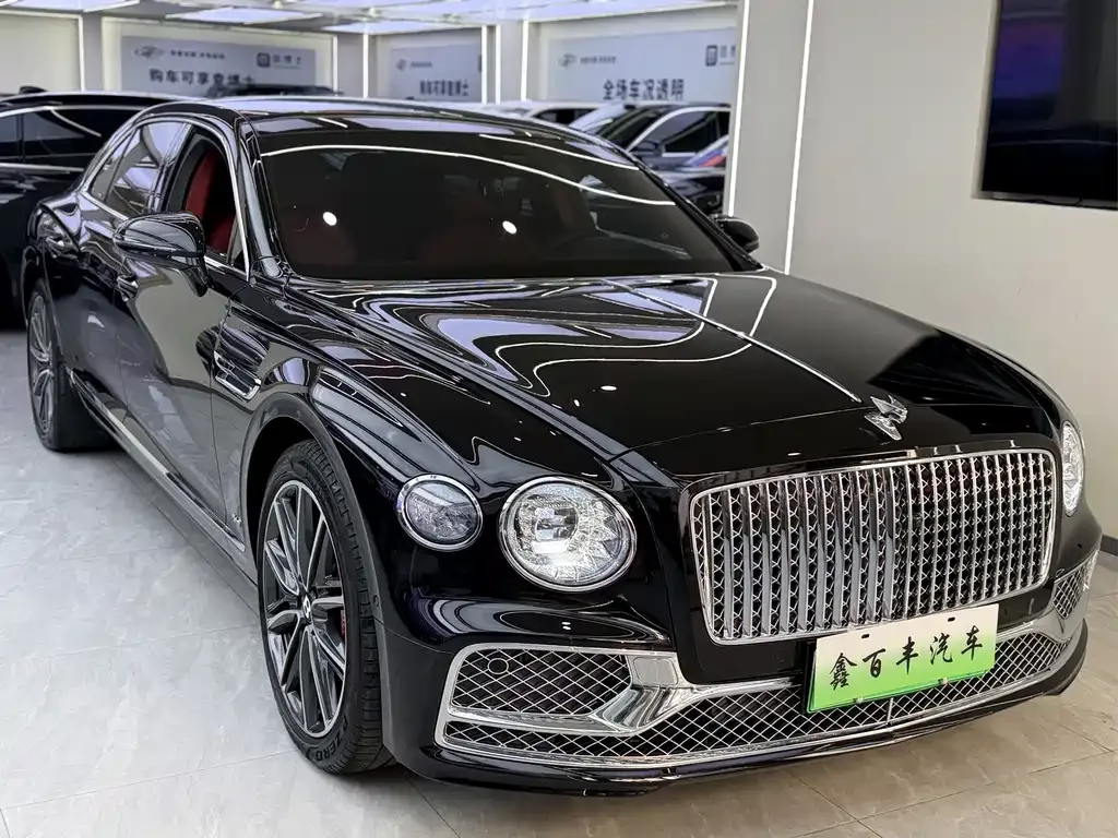 Bentley Flying Spur PHEV — фото 7