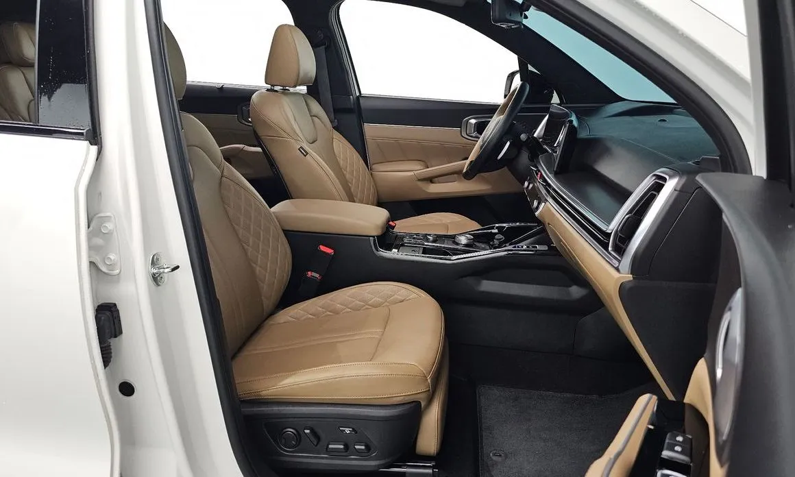 Kia Sorento — фото 6