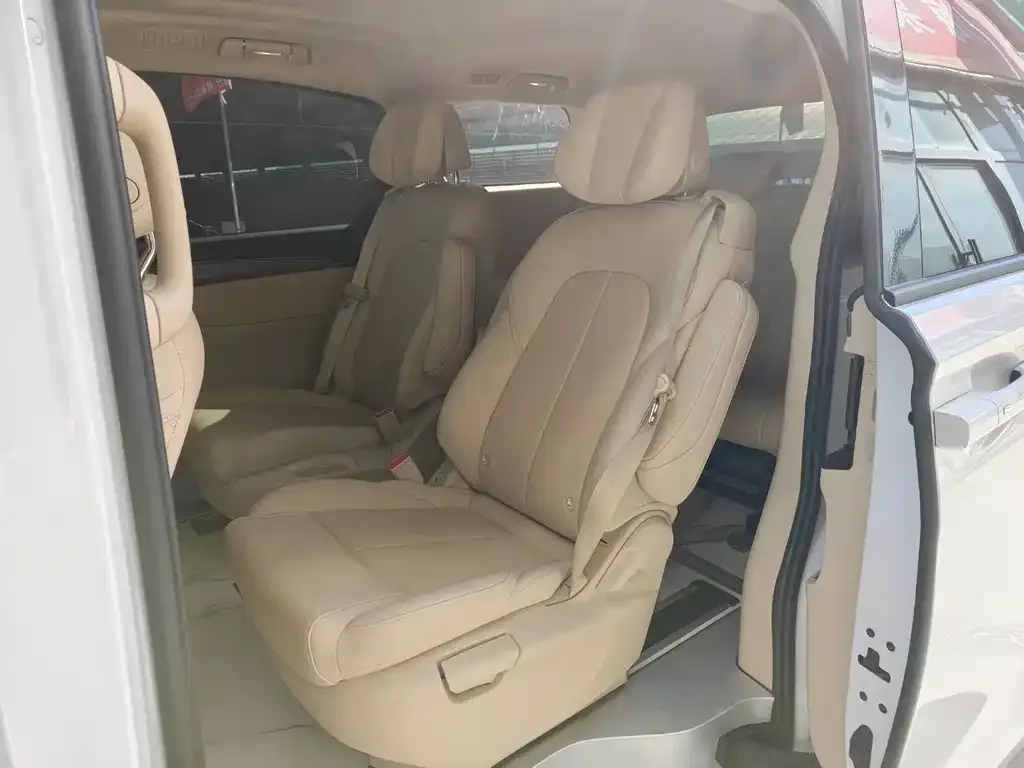 Buick GL8 Hybrid — фото 2