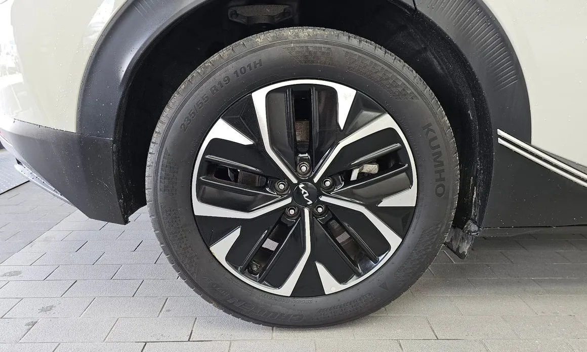 Kia EV6 — фото 7