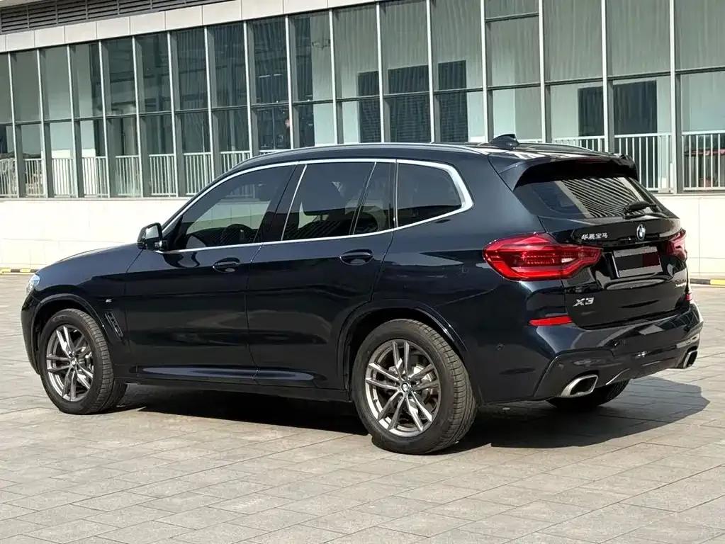 BMW X3 — фото 7