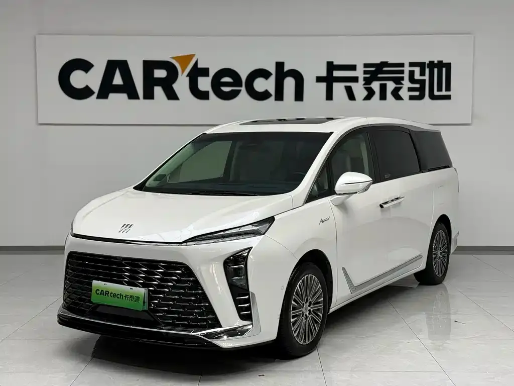 Buick GL8 Hybrid — фото 1