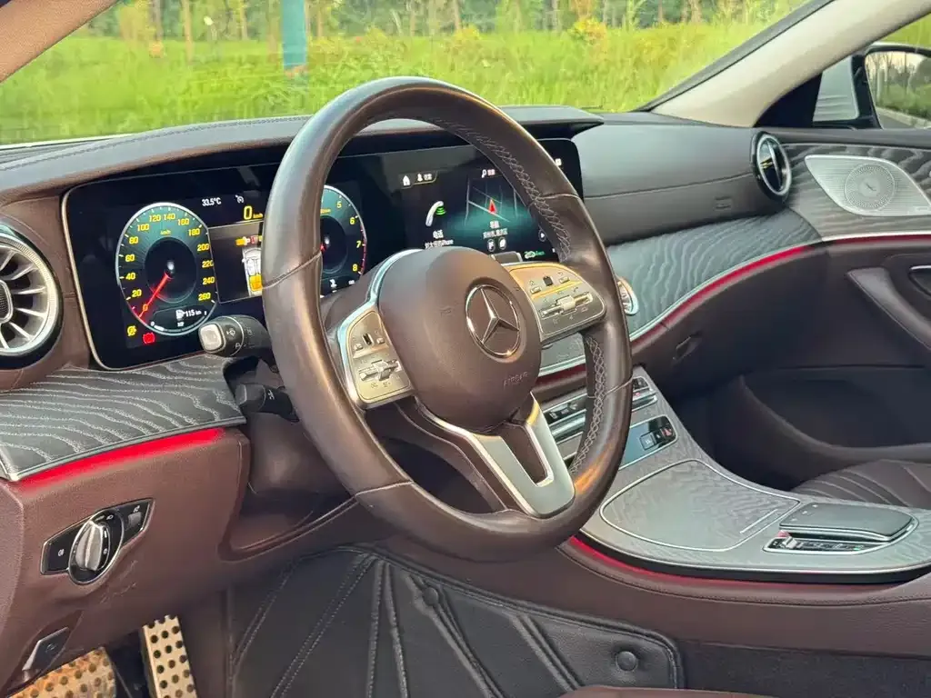 Mercedes-Benz CLS — фото 5