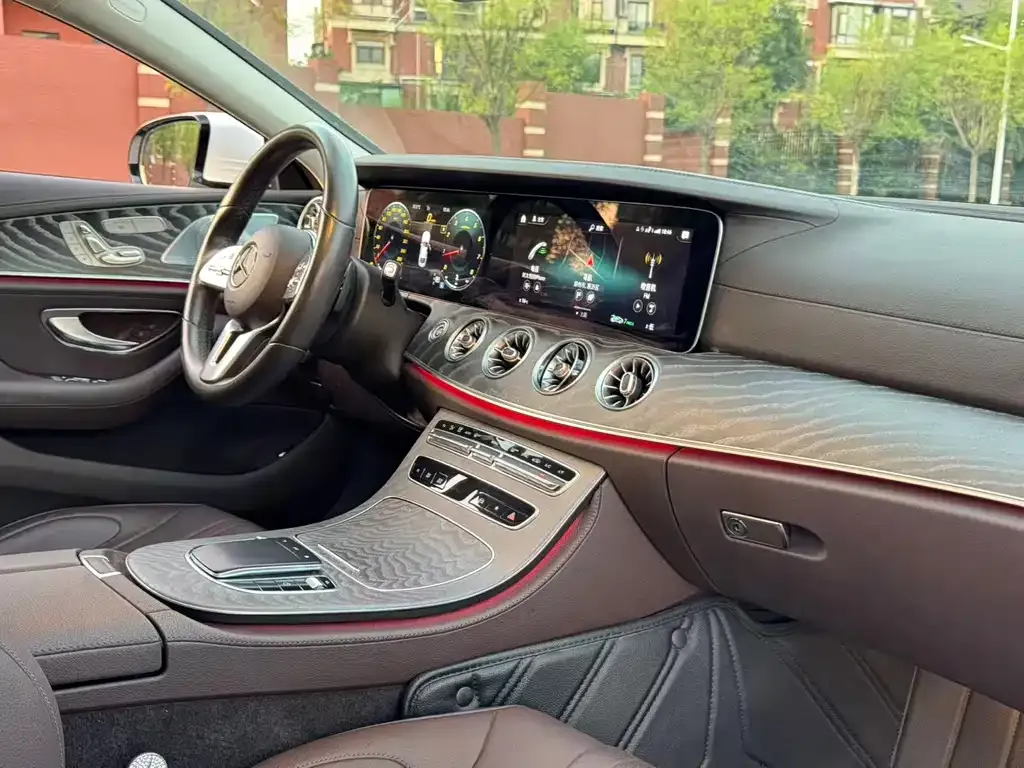 Mercedes-Benz CLS — фото 4