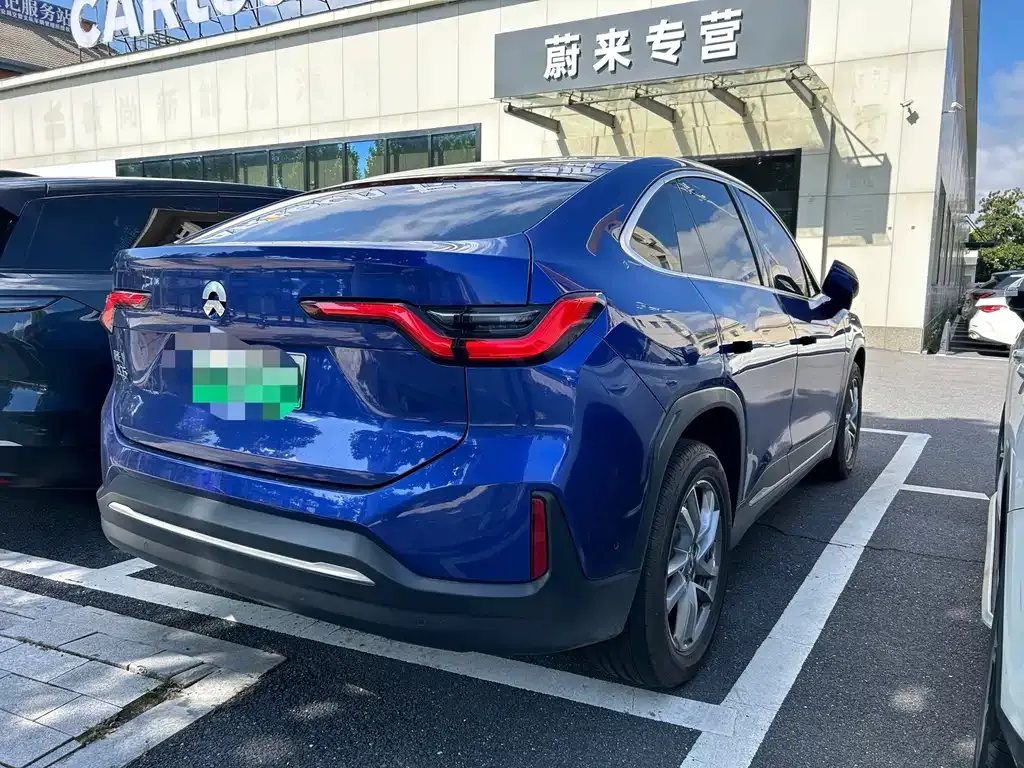 NIO EC6 — фото 10