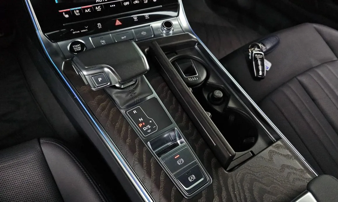 Audi A6 — фото 7