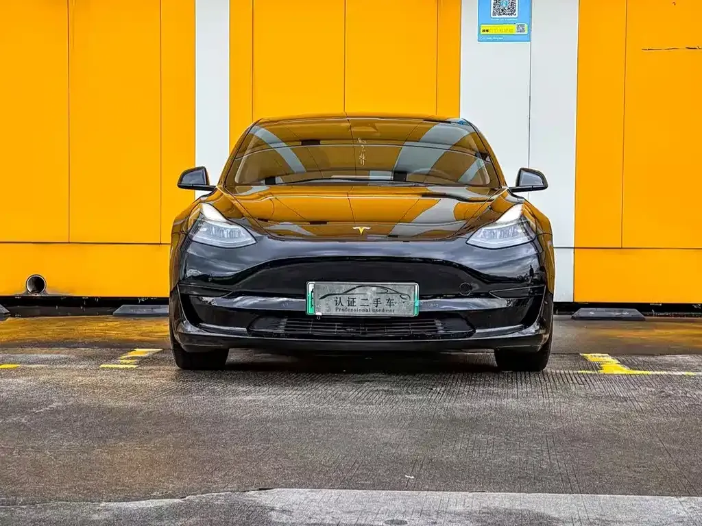 Tesla Model 3 — фото 8