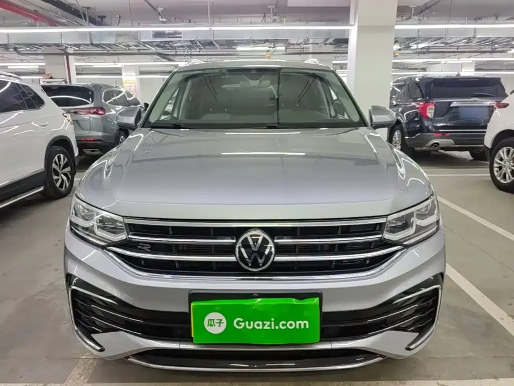 Volkswagen Tiguan L — фото 7