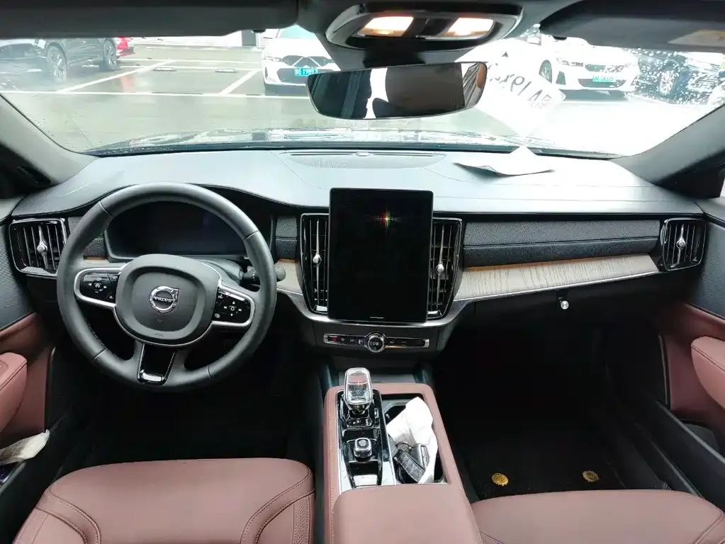 Volvo S90 — фото 2
