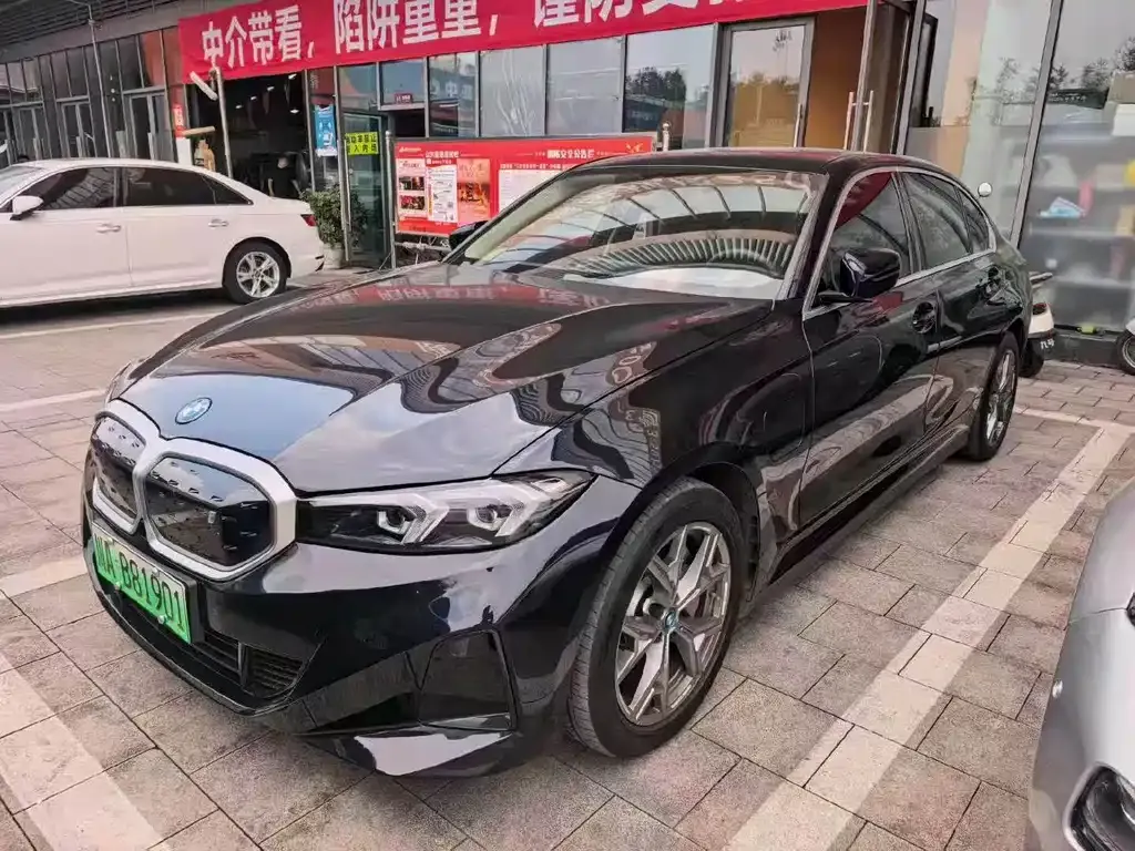 BMW i3 — фото 1