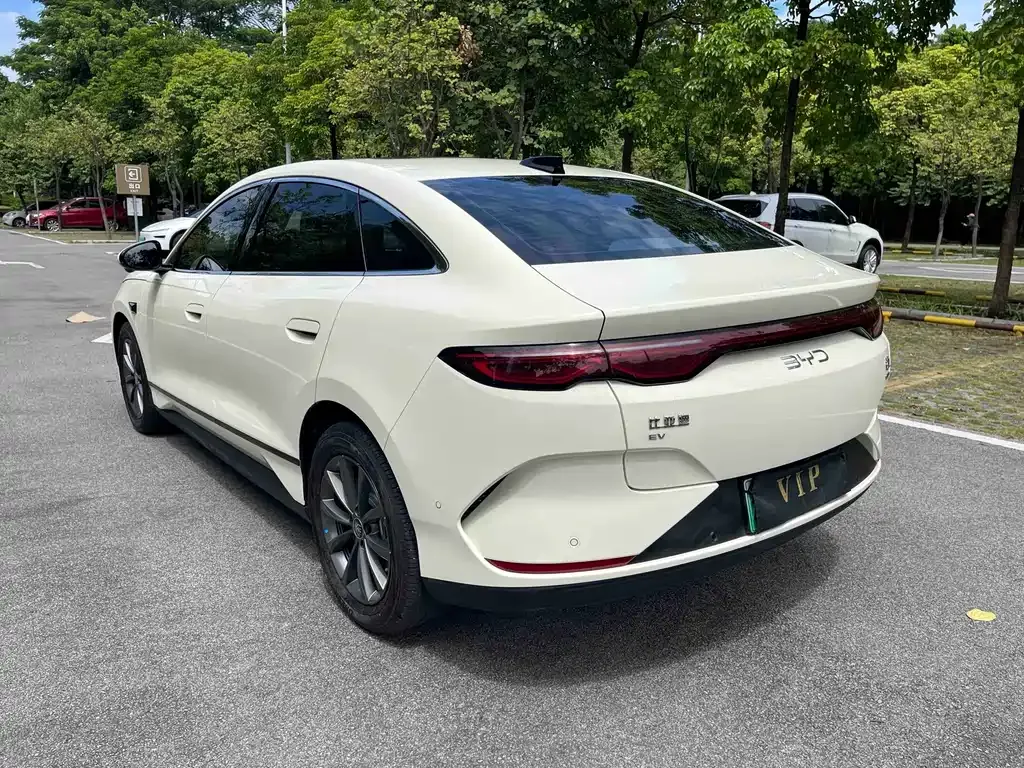 BYD Qin L — фото 7